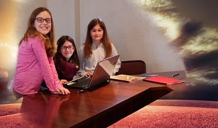 Jeunes Reporters Sans Frontières : e.book de Noël et Bilan du 1er atelier des JRSF du RPI de Fresnes, PrÃ..